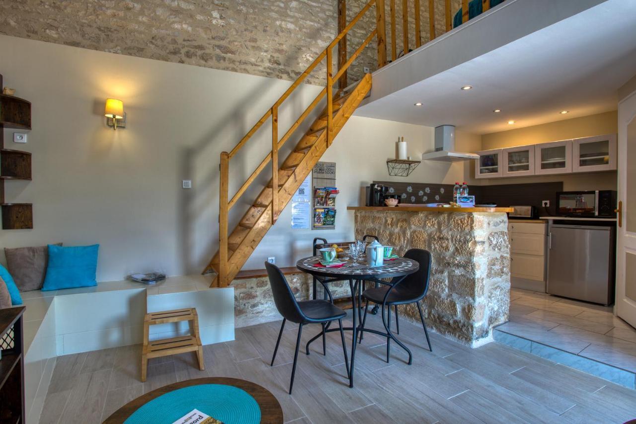 Domaine Des Pierres Blanches - Gite La Salamandre Villa Carlux Buitenkant foto