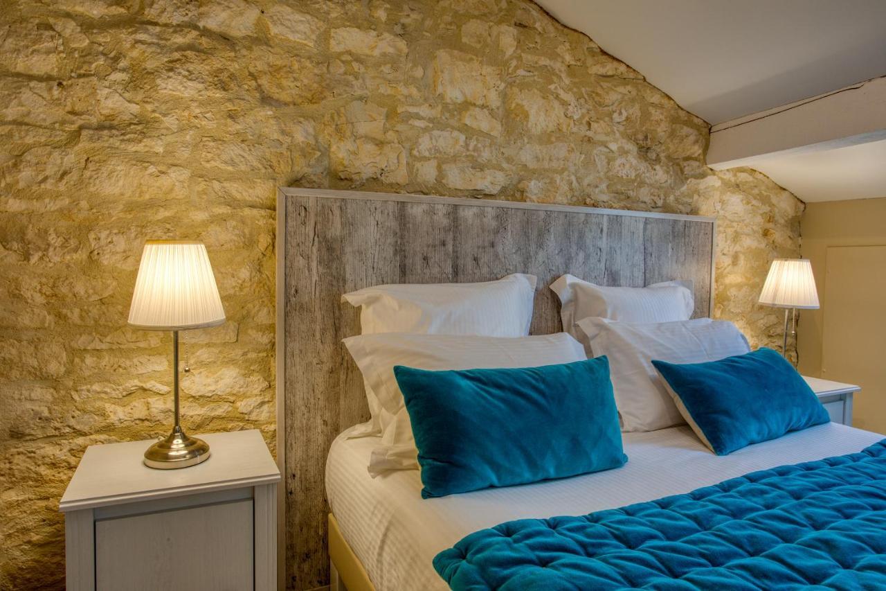 Domaine Des Pierres Blanches - Gite La Salamandre Villa Carlux Buitenkant foto